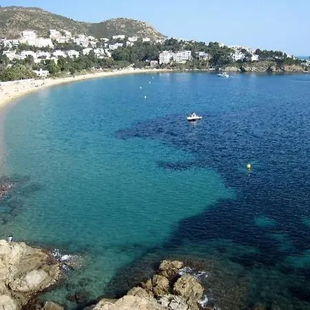 In Near Platja Dels Palangrers Roses