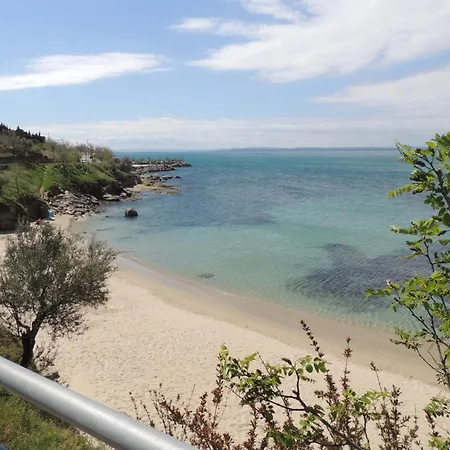 In Near Platja Dels Palangrers