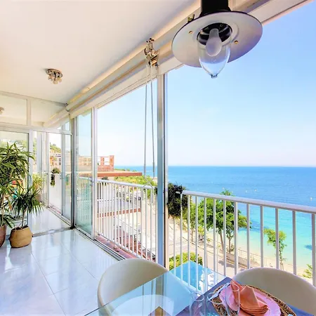 In Near Platja Dels Palangrers Appartement *