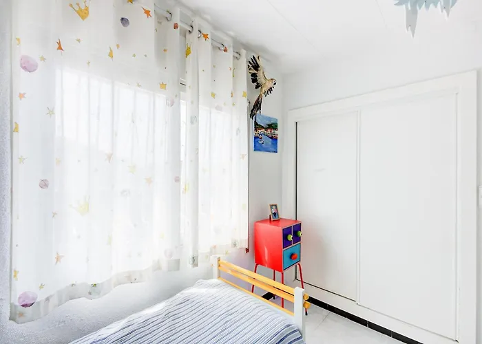 In Near Platja Dels Palangrers * 로지즈