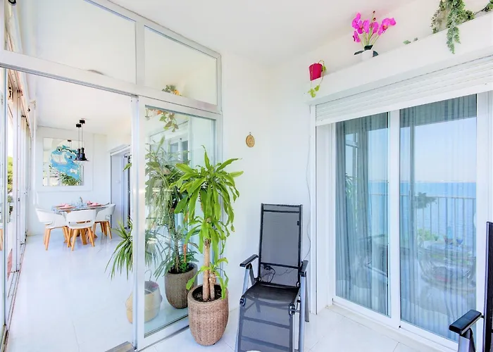 In Near Platja Dels Palangrers * 로지즈